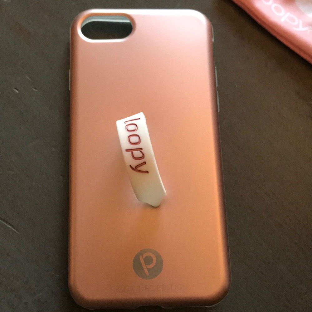 Rose gold iPhone 7 Loopy Case